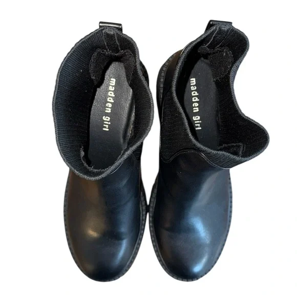 Madden Girl Black Chelsea Ankle Booties Women’s Size 10 - Picture 6 of 8